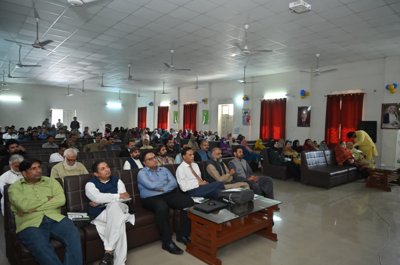 EP&CCD organized a training on the “Implementation, Reporting and Verification Framework” of the PGSCP at Faisalabad